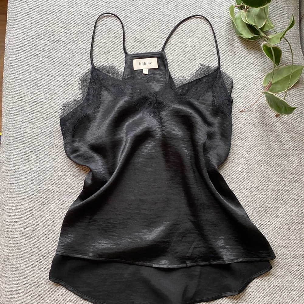 Black lace hemmed satin camisole / tank top